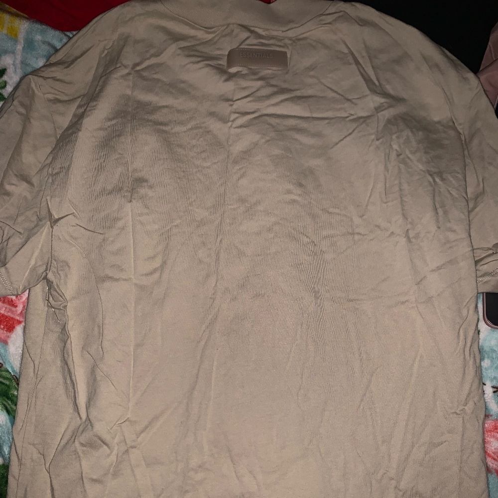 essentials shirt - Picture 2 of 4